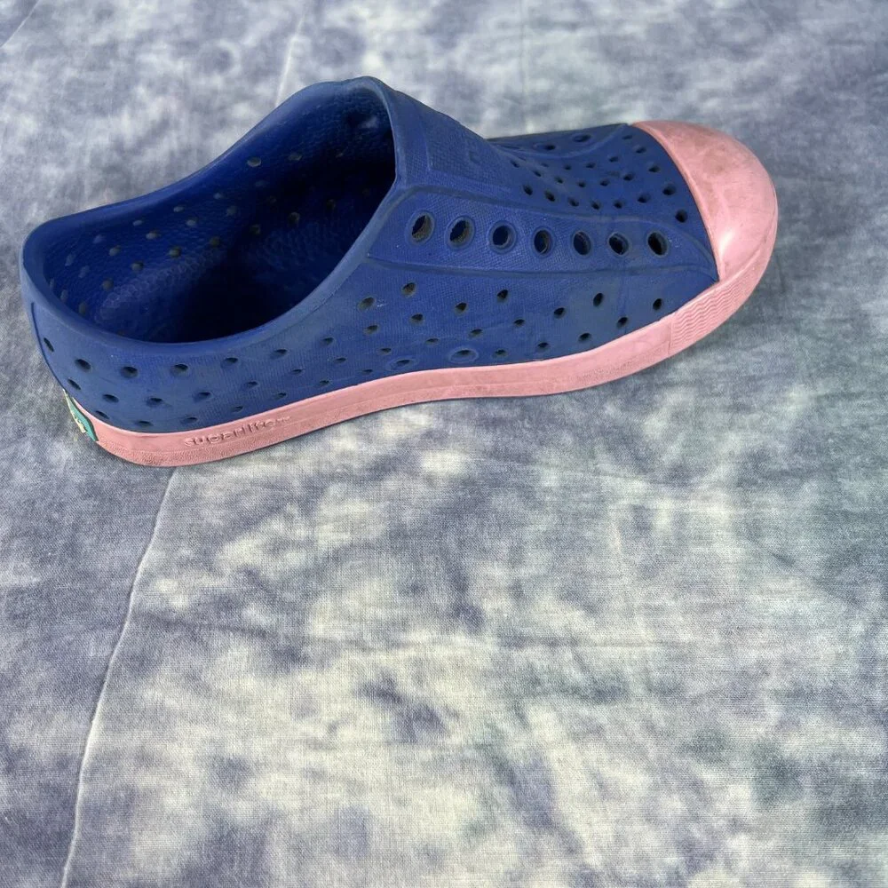 Native Jefferson Sugarlite Blue & Pink Shoes Sz 11